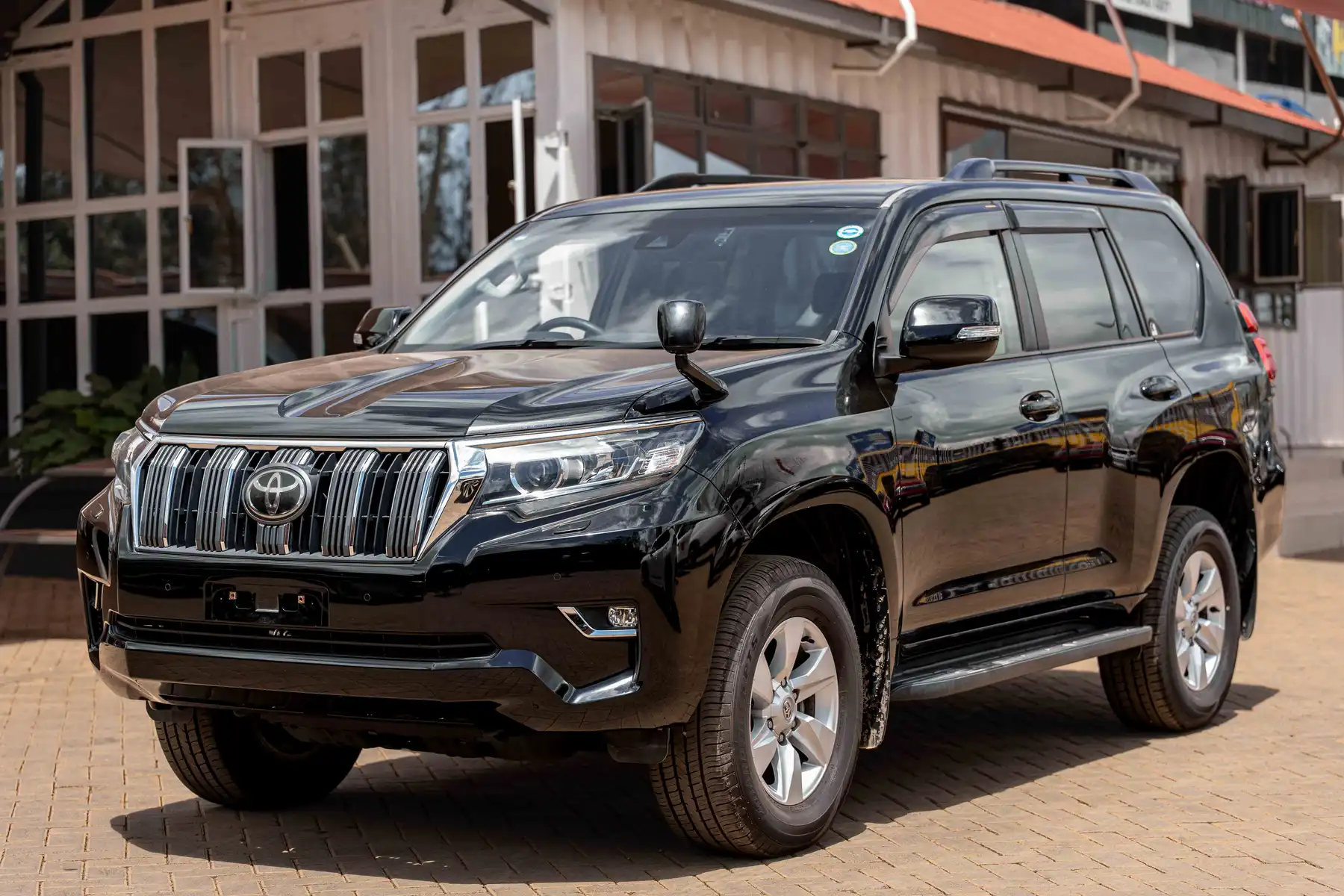 Toyota Prado VX · 2019 — view 1