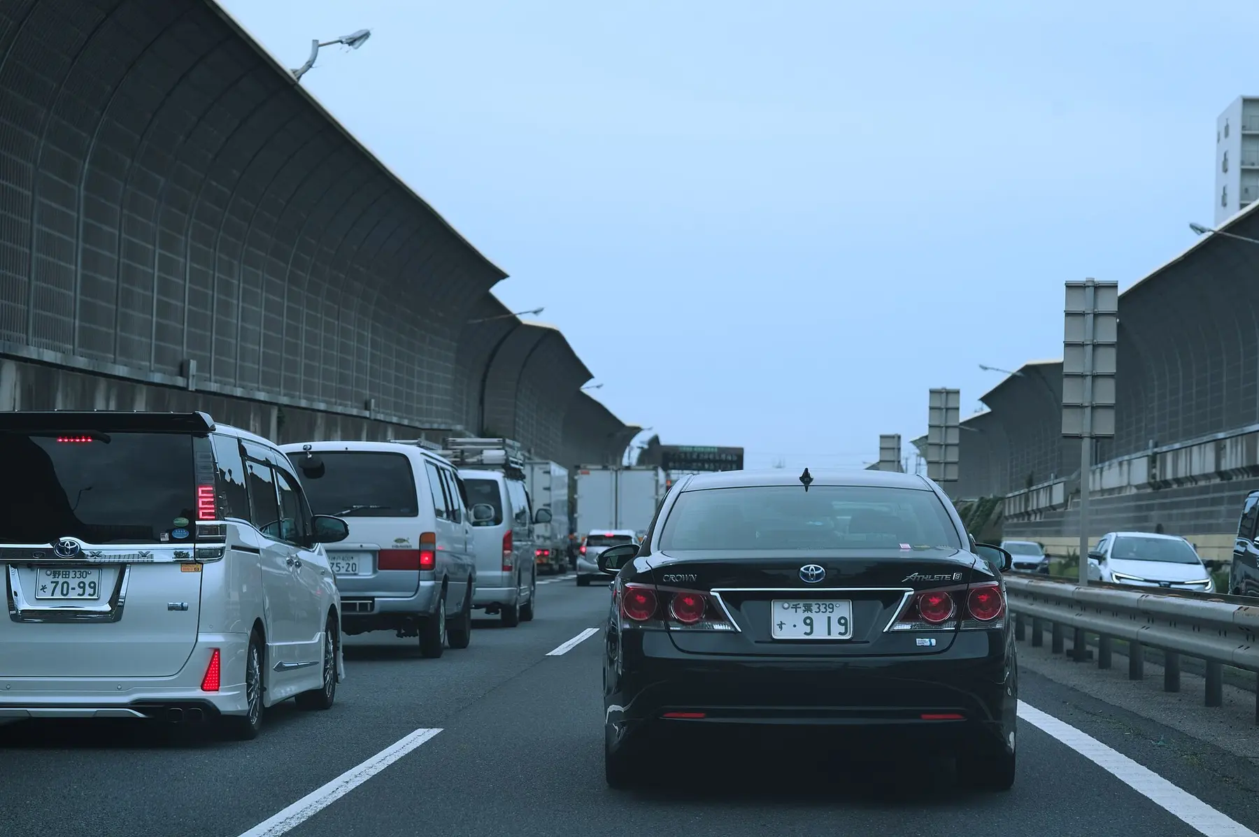 Toyota Crown · 2017 — exterior